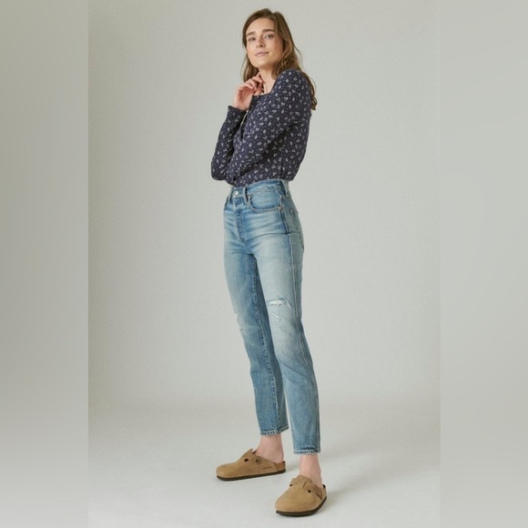 Lucky Brand High Rise Drew Button Fly Intentional Distressing Mom Jeans Size 26 - Picture 3 of 16